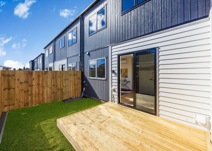  at Lot 7, 13 Rosebank Road, Papatoetoe, Manukau City, Auckland
