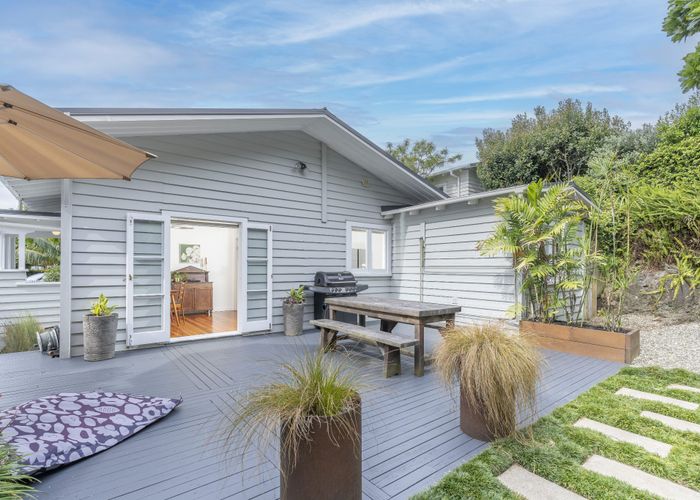  at 8 Altham Avenue, Mount Eden, Auckland