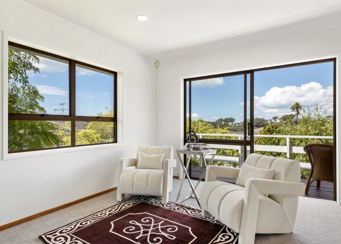  at 13 Tarahanga Street, Northcote, Auckland