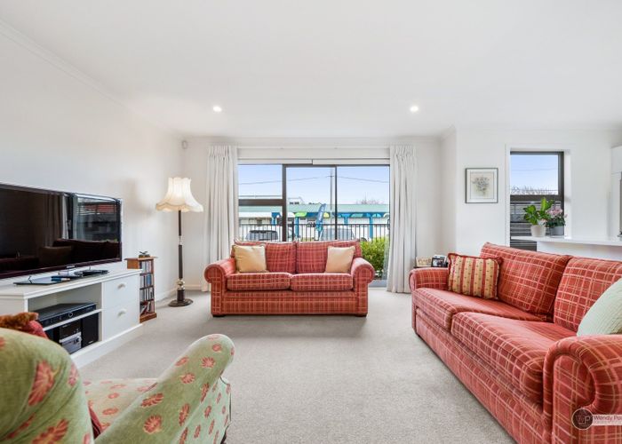  at 1A Hay Street, Ebdentown, Upper Hutt