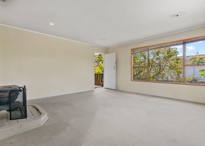  at 1/47 Zita Maria Drive, Massey, Auckland
