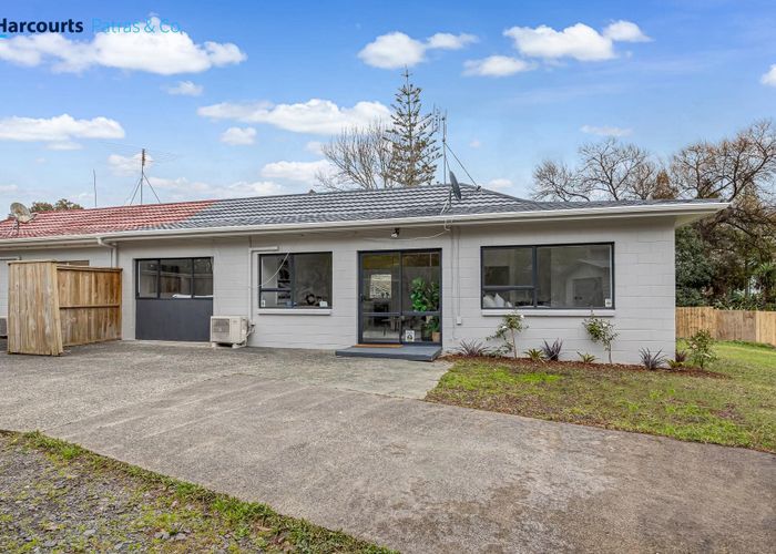  at 2/81 Stredwick Drive, Torbay, North Shore City, Auckland