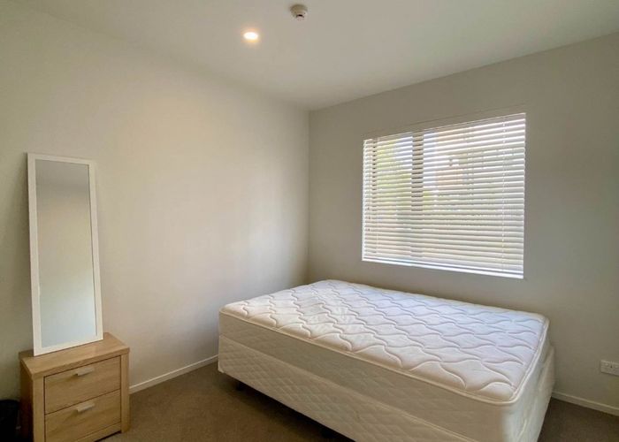  at 203/36C Greenslade Crescent, Northcote, Auckland