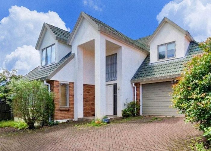  at 16B Chale Place, Somerville, Manukau City, Auckland