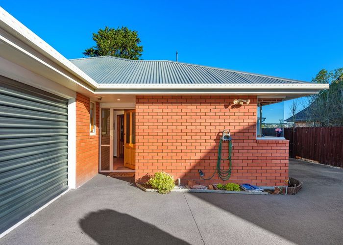 at 2/129 Halswell Junction Road, Halswell, Christchurch City, Canterbury