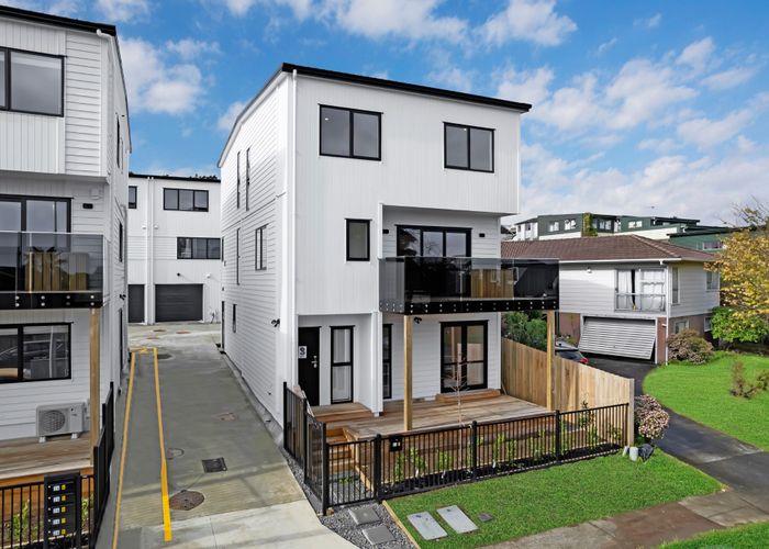  at Lot 3/24 Aberfeldy Avenue, Highland Park, Manukau City, Auckland
