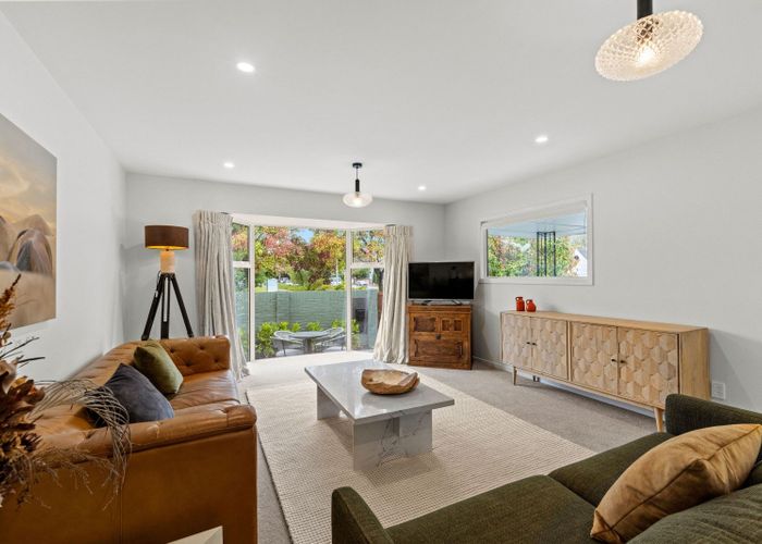  at 1 Glandovey Road, Fendalton, Christchurch City, Canterbury