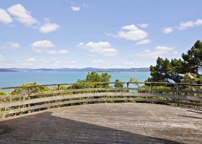  at 45 Ferry Road, Days Bay, Lower Hutt