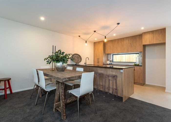  at 2/10 Bishop Street, St. Albans, Christchurch City, Canterbury