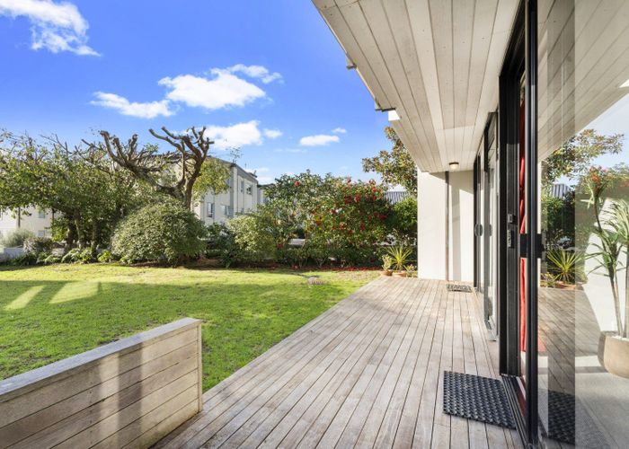  at 7/10 Auckland Road, St Heliers, Auckland