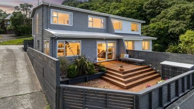  at 12 Middlesex Place, Northland, Wellington