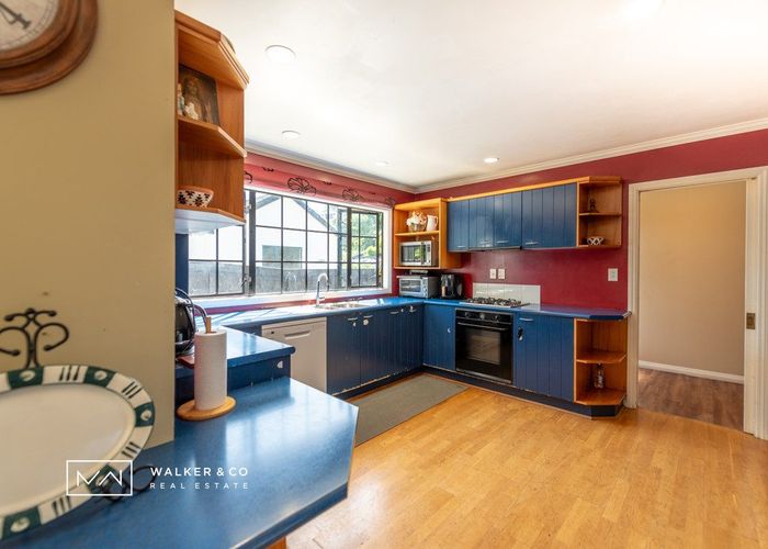  at 18 McCarthy Grove, Clouston Park, Upper Hutt, Wellington