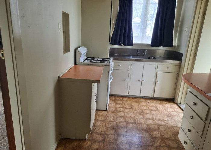  at 2  Empire Street, Frankton, Hamilton, Waikato
