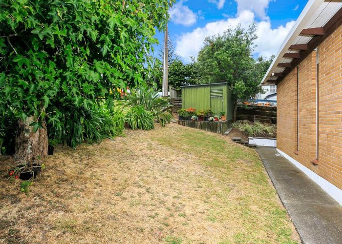  at 1/4 Lynn Road, Glenfield, North Shore City, Auckland
