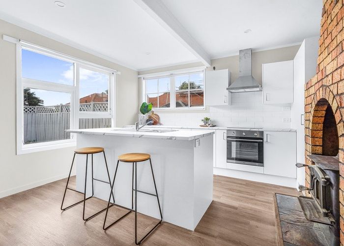  at 11 Frances Street, Hamilton East, Hamilton