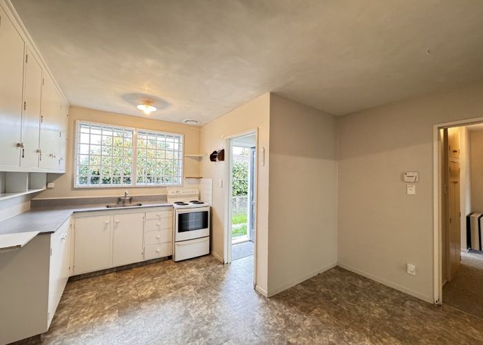  at 2/98 Peverel Street, Riccarton, Christchurch City, Canterbury