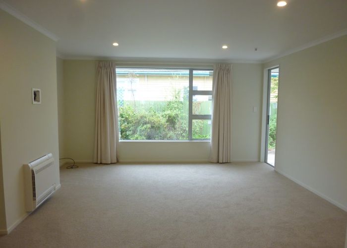  at 2/33 Darvel Street, Riccarton, Christchurch City, Canterbury