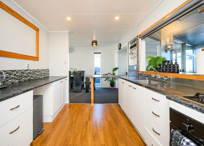  at 44 Kaimanawa Street, Kelvin Grove, Palmerston North, Manawatu / Whanganui