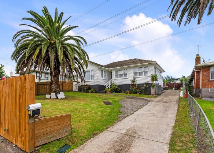  at 215 Bairds Road, Otara, Manukau City, Auckland
