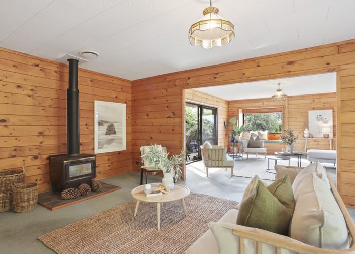  at 14 Cochran Road, Oratia, Auckland