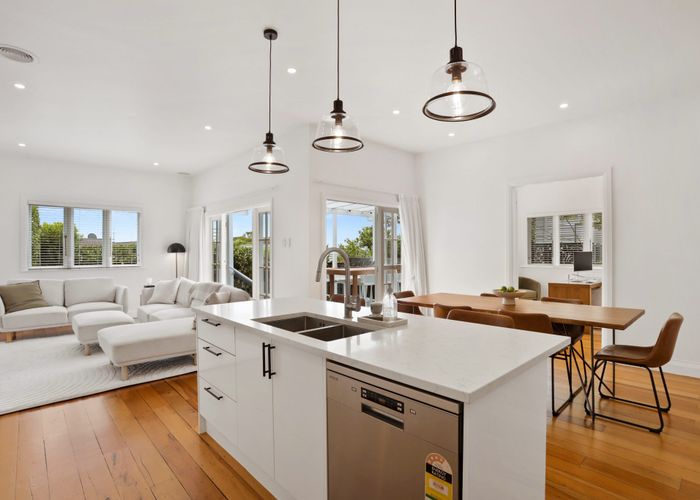  at 83 Golf Road, New Lynn, Waitakere City, Auckland