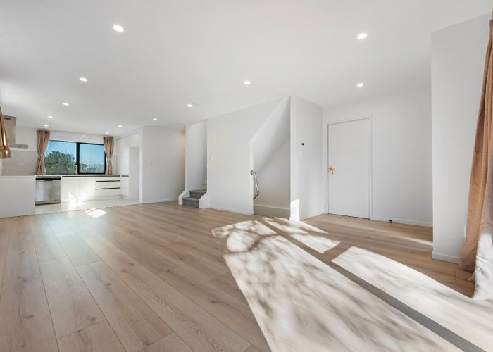  at 1C Flamingo Court, Goodwood Heights, Manukau City, Auckland
