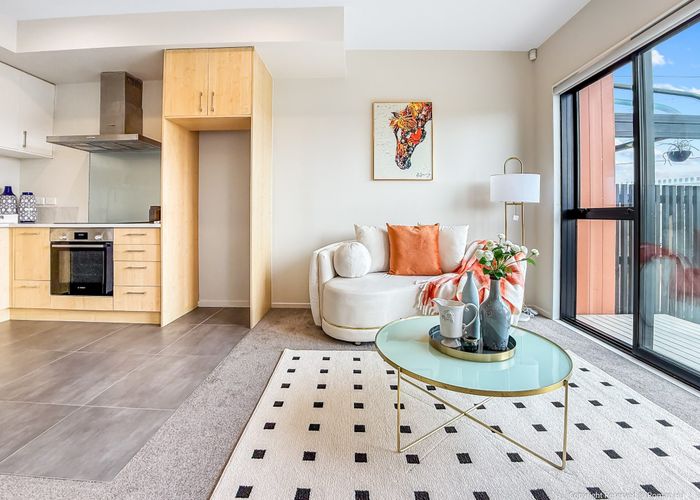  at 2/37 Ambler Avenue, Glen Eden, Auckland