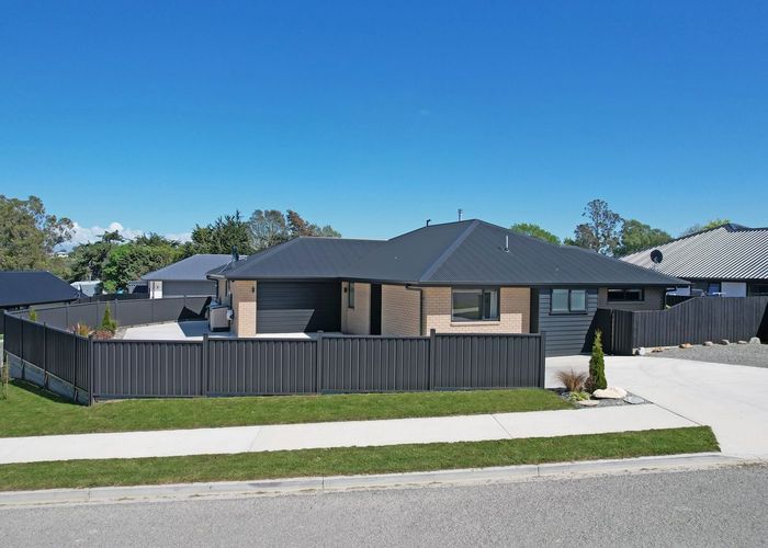  at 27 Clydesdale Drive, Holmes Hill, Oamaru