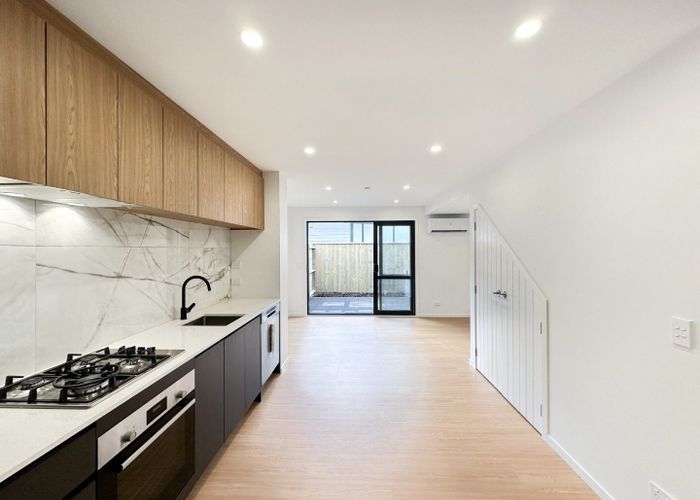 at 4/6 Victoria Street, Ebdentown, Upper Hutt, Wellington