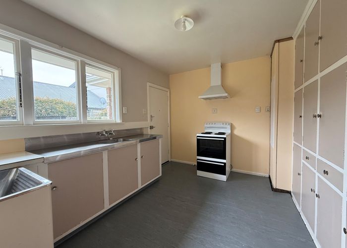  at 2/24 Newbery Street, Opawa, Christchurch City, Canterbury