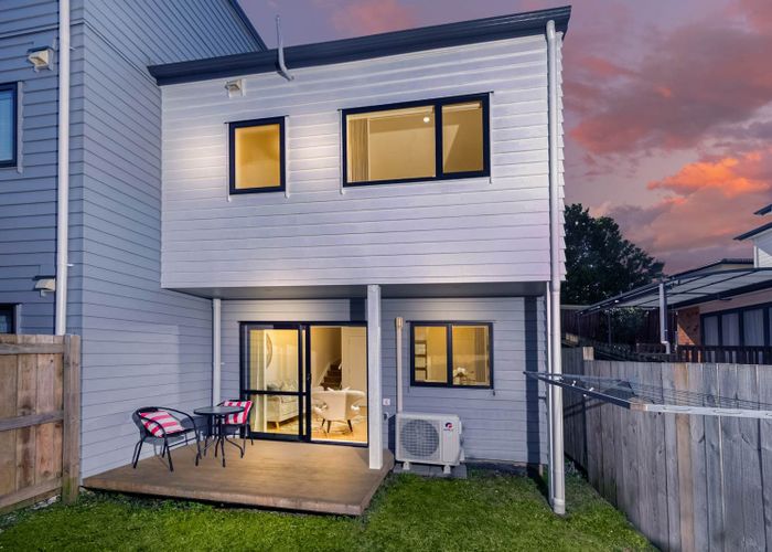  at 7/7 South Pacific Place, Henderson, Waitakere City, Auckland