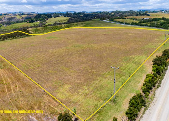  at 6 Bobs Way, Kaingaroa
