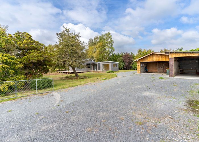  at 51 Allan Street, Waiwera South