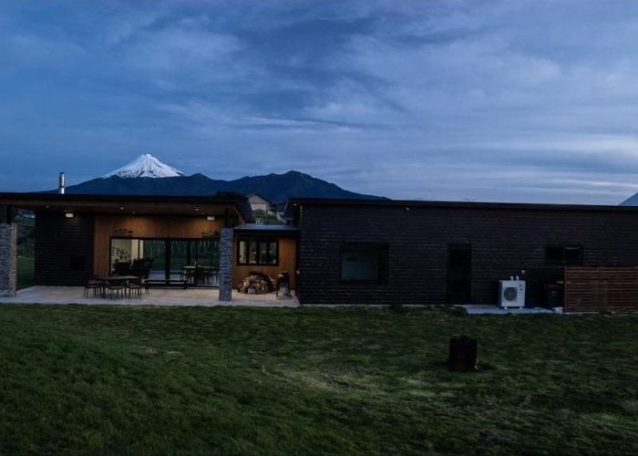  at 5 Te Ara Karoiroa Road, HURFORD, NEW PLYMOUTH