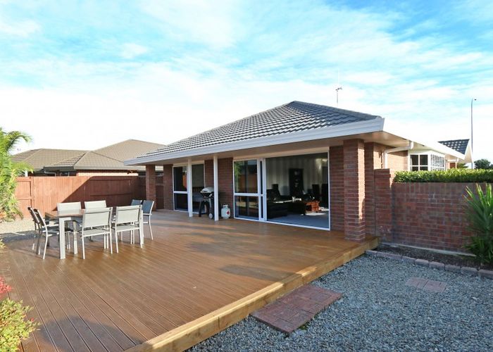  at 2 Liberty Grove, Kelvin Grove, Palmerston North
