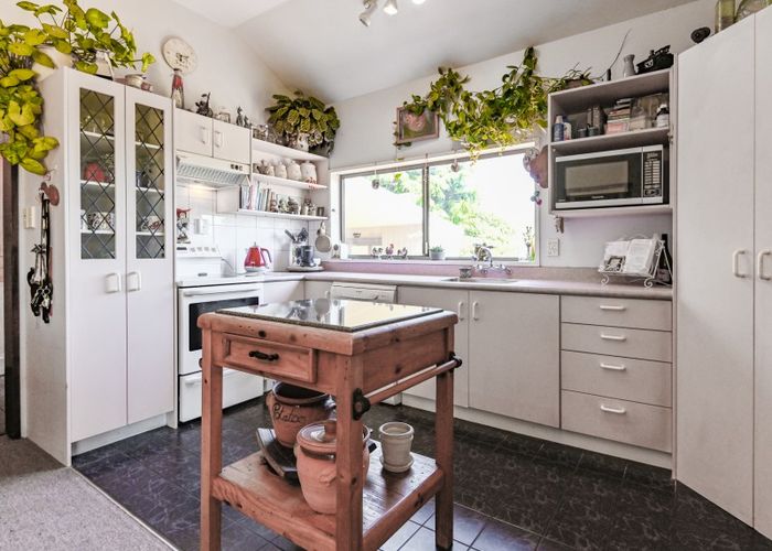  at 736 Te Aute Road, Pakipaki, Hastings