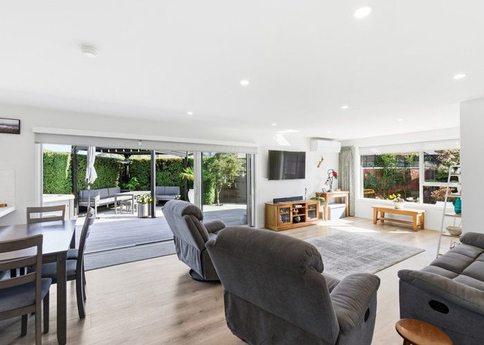  at 2/77 Frankleigh Street, Somerfield, Christchurch City, Canterbury