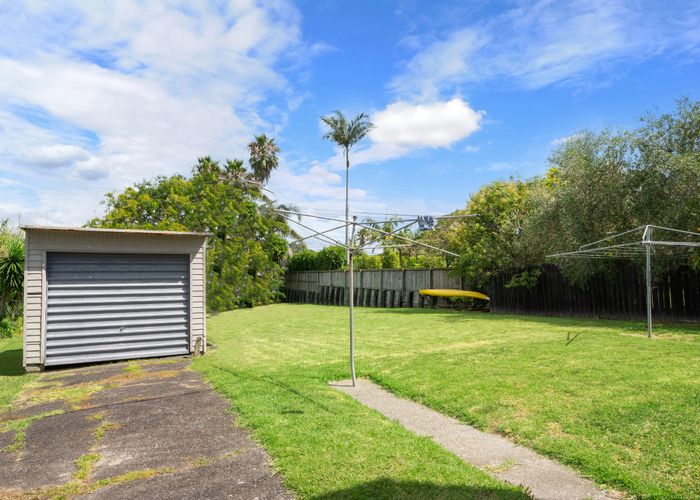  at 6/77 Old Lake Road, Narrow Neck, Auckland