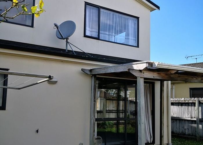  at 33 Puma Drive, Golflands, Manukau City, Auckland