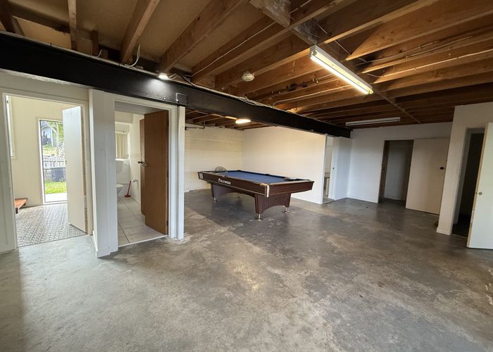  at 24 Widmore Drive, Massey, Waitakere City, Auckland