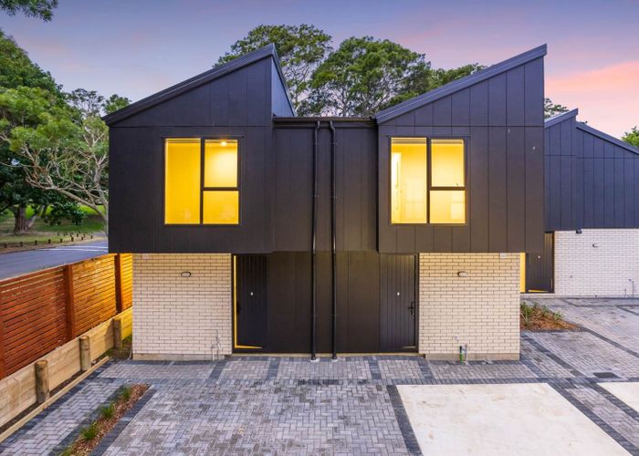  at Lot 3, 38 Cascades Road, Pakuranga, Manukau City, Auckland