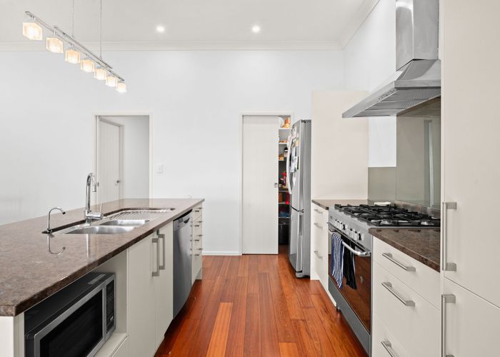  at 6 Cleeve Close, Huntington, Hamilton, Waikato