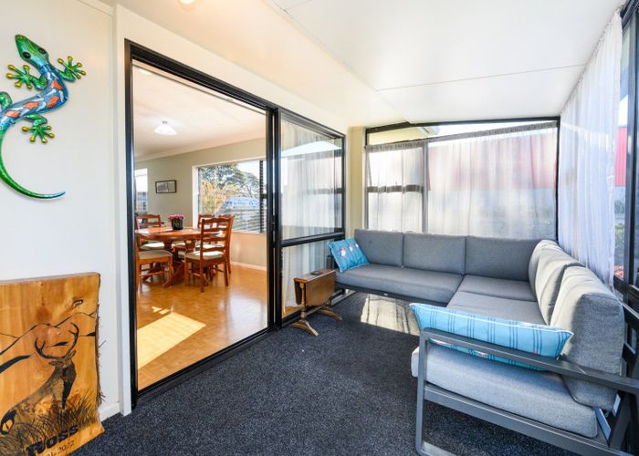  at 9 Weld Street, Feilding, Feilding