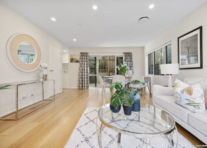  at 1020 New North Road, Mount Albert, Auckland