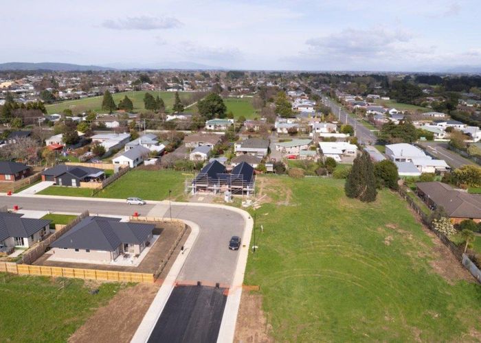 For sale 23 Kakariki Crescent, Carterton, Carterton, Wellington