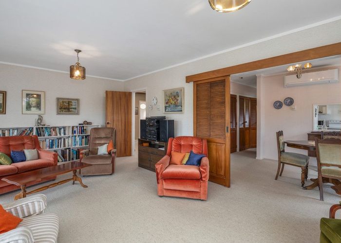  at 2/17 Lewer Street, Karori, Wellington, Wellington