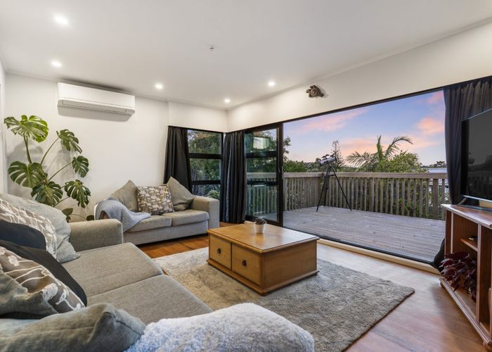  at 19 Japonica Drive, Beach Haven, Auckland
