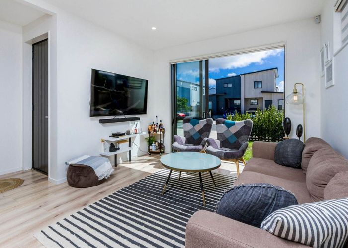  at 93 Bellbird Street, Papakura, Papakura