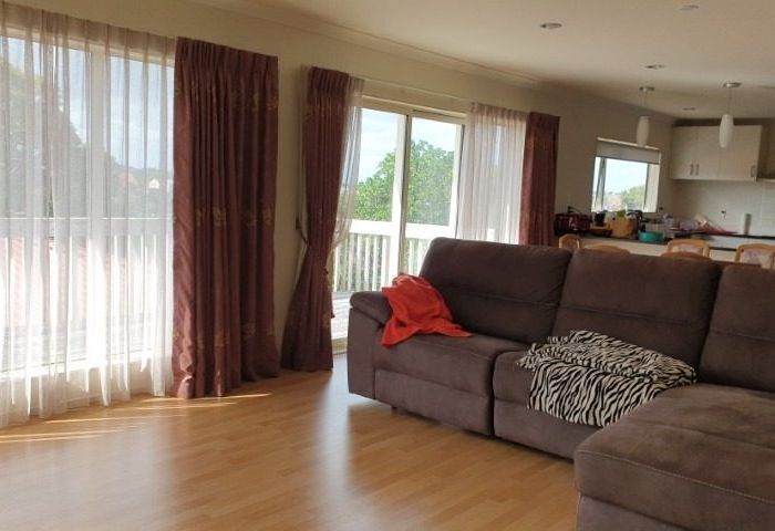  at 140 Oak Tree Ave, Browns Bay, North Shore City, Auckland