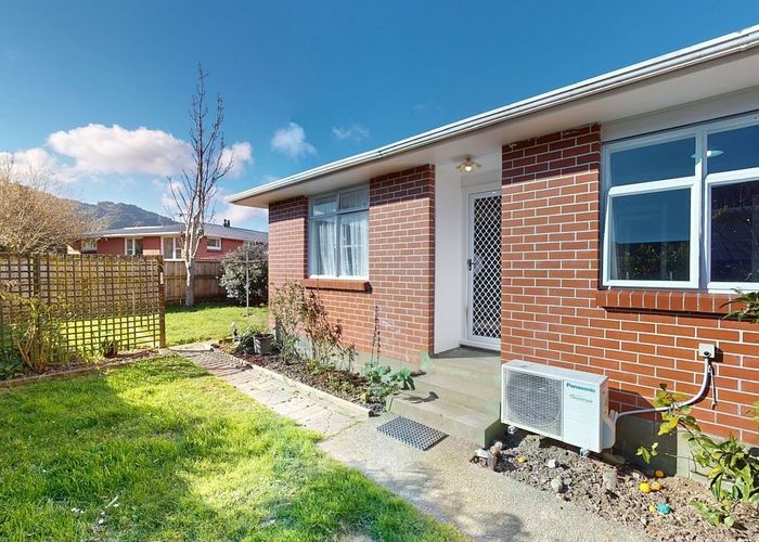  at 2/15 Clouston Park Road, Ebdentown, Upper Hutt, Wellington
